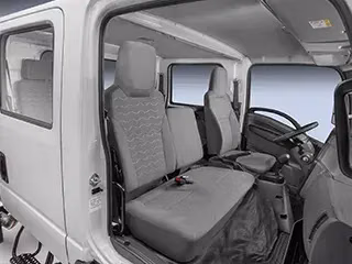 2026 Isuzu NPR-HD Standard Cab (N-Series Diesel) 200 in Wheelbase† 45