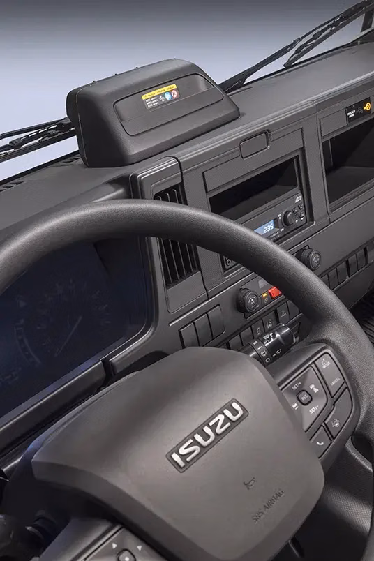 2026 Isuzu NRR EV Class 5 132.5 in Wheelbase - Image 7